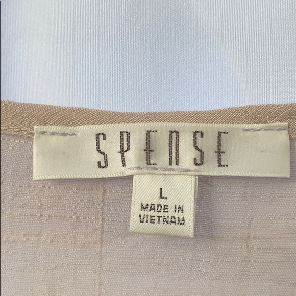 ♥️SOLD♥️NEW!! NWOT Sleeveless Embroidered Top - Picture 4 of 5